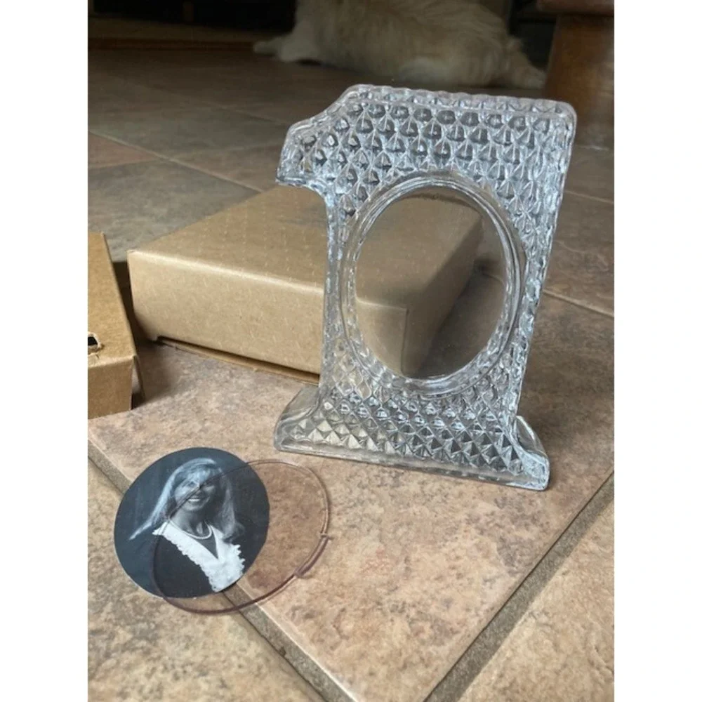 Vtg Avon You're Number One‎ Crystal Photo Frame Open Box 5.75
